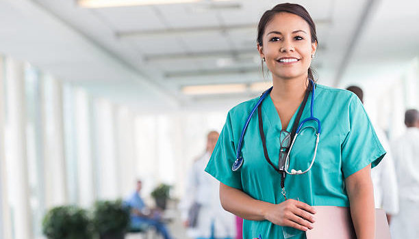 Qué estudiar para ser enfermera | Requisitos y Oportunidades