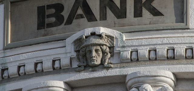 Qué estudiar para trabajar en un Banco